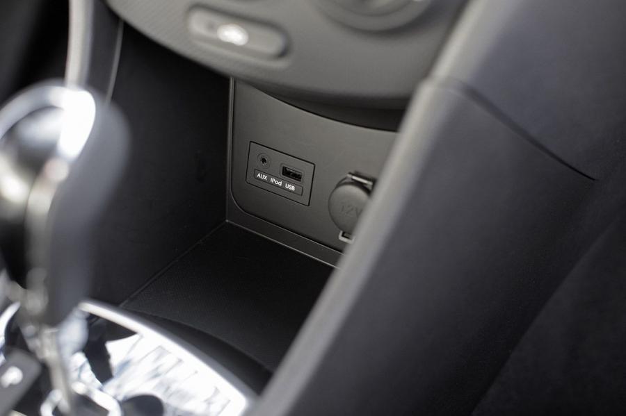  Hyundai Accent 2012 года  (фото 21 из 30)